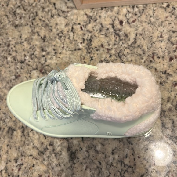 WOMENS 6 MELISSA SHOES FLUFFY SNEAKER – BOOT in GREEN (VERDE HORTELA) NWT - Picture 12 of 13